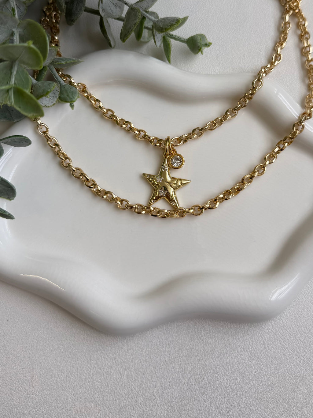Elizabeth Chain