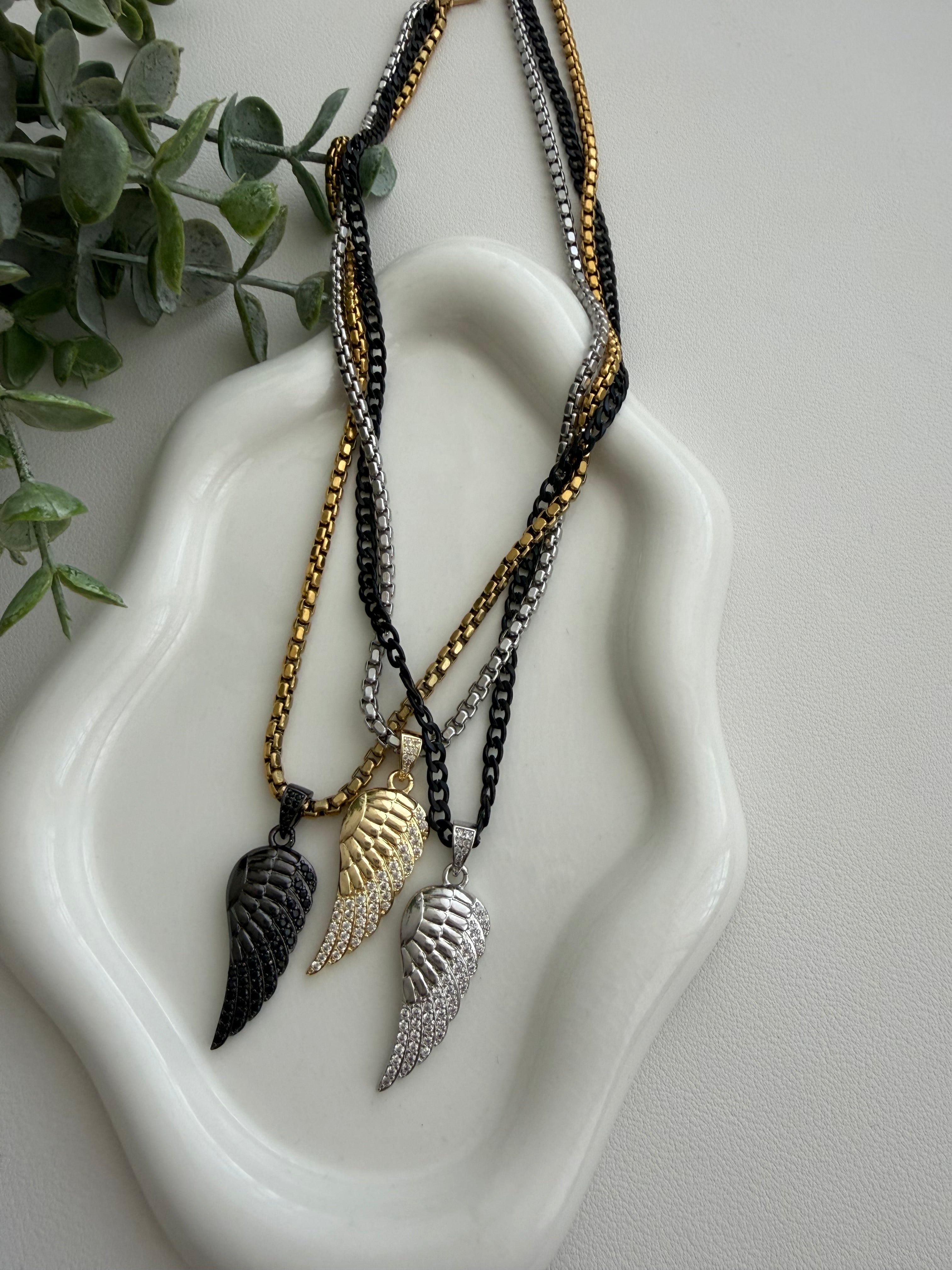 Triple Wing Chain