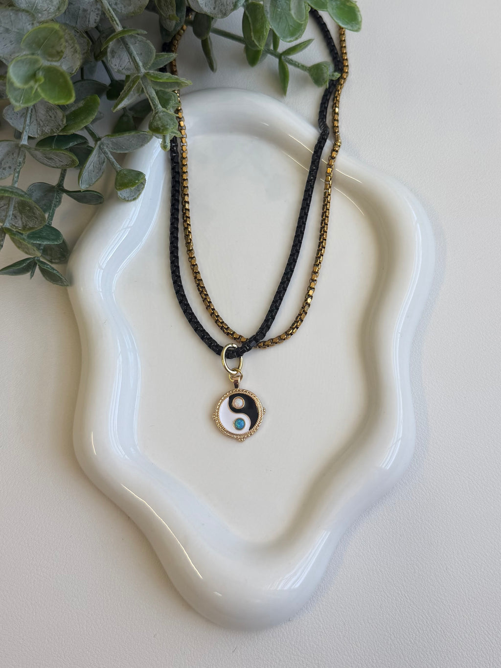 Ying Yang Chain