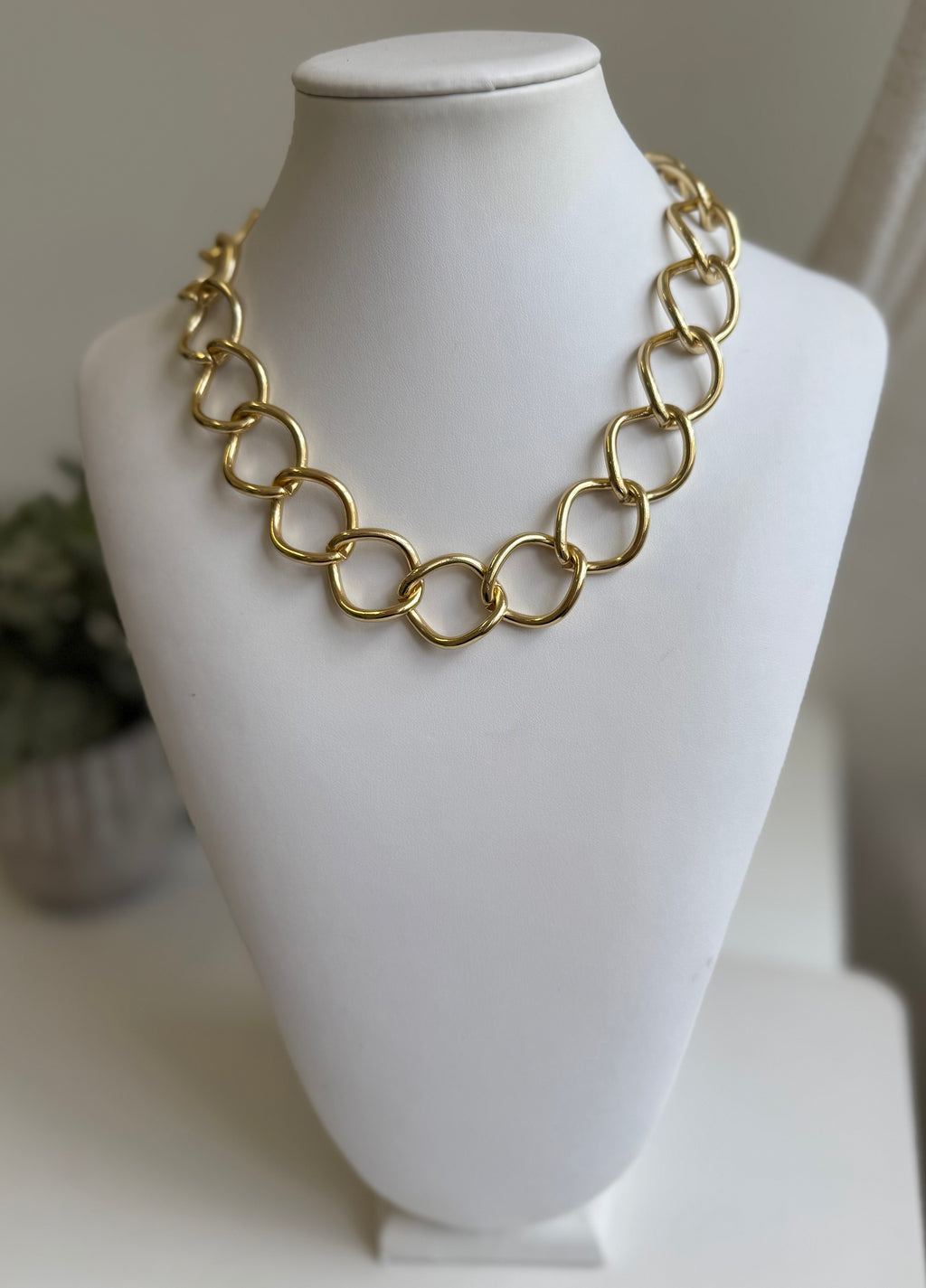 Lucy Chain