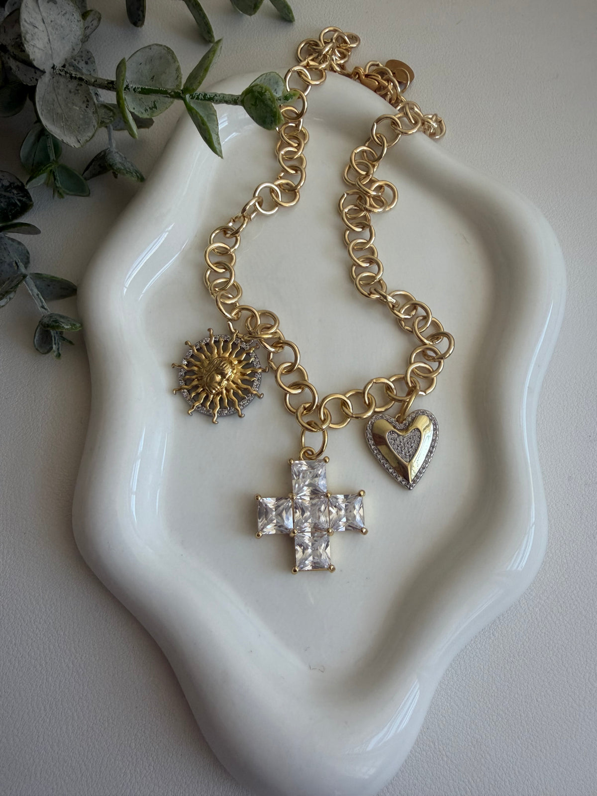 Gisela Chain