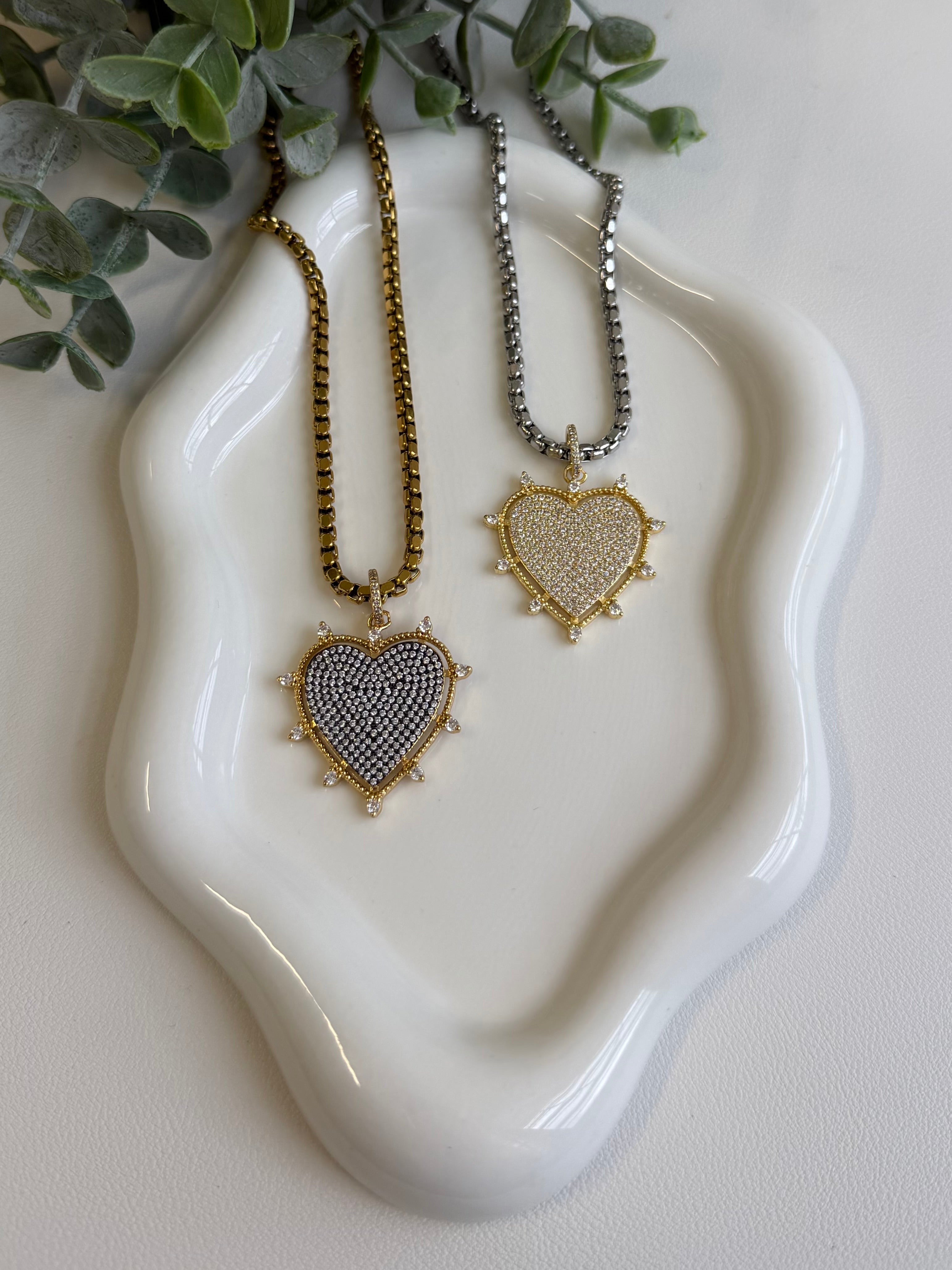 Damaris Chain