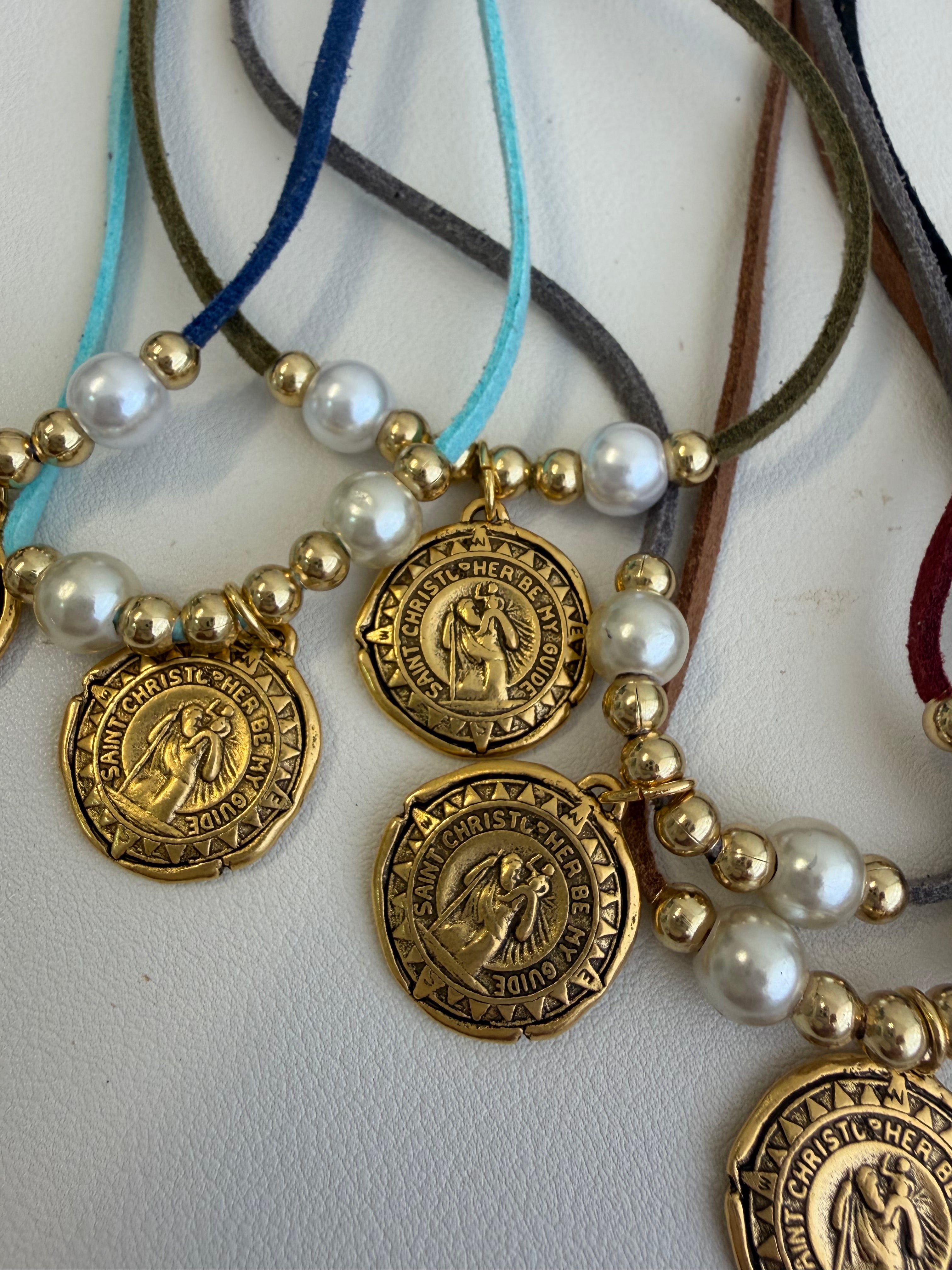 St. Christopher, el viajero Necklace