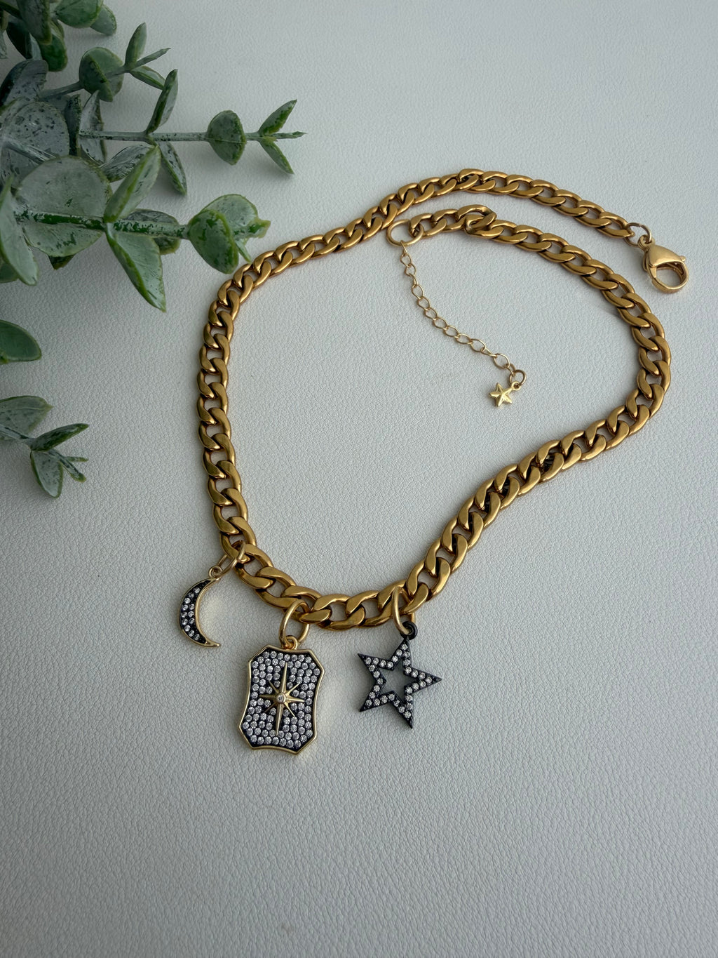 Galaxia Chain