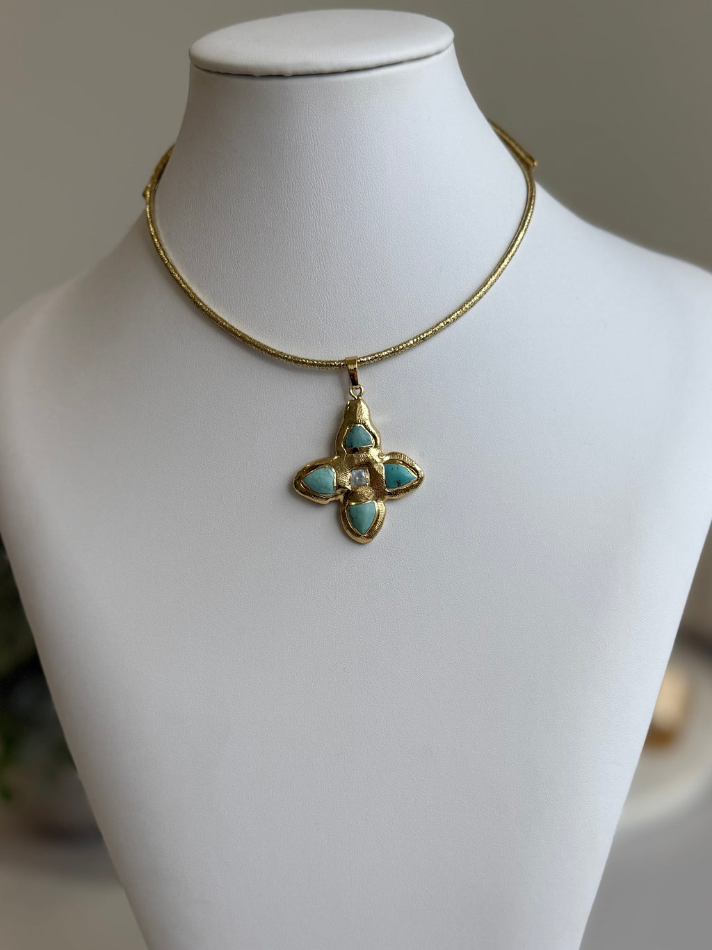 Turquoise Baroque Charm