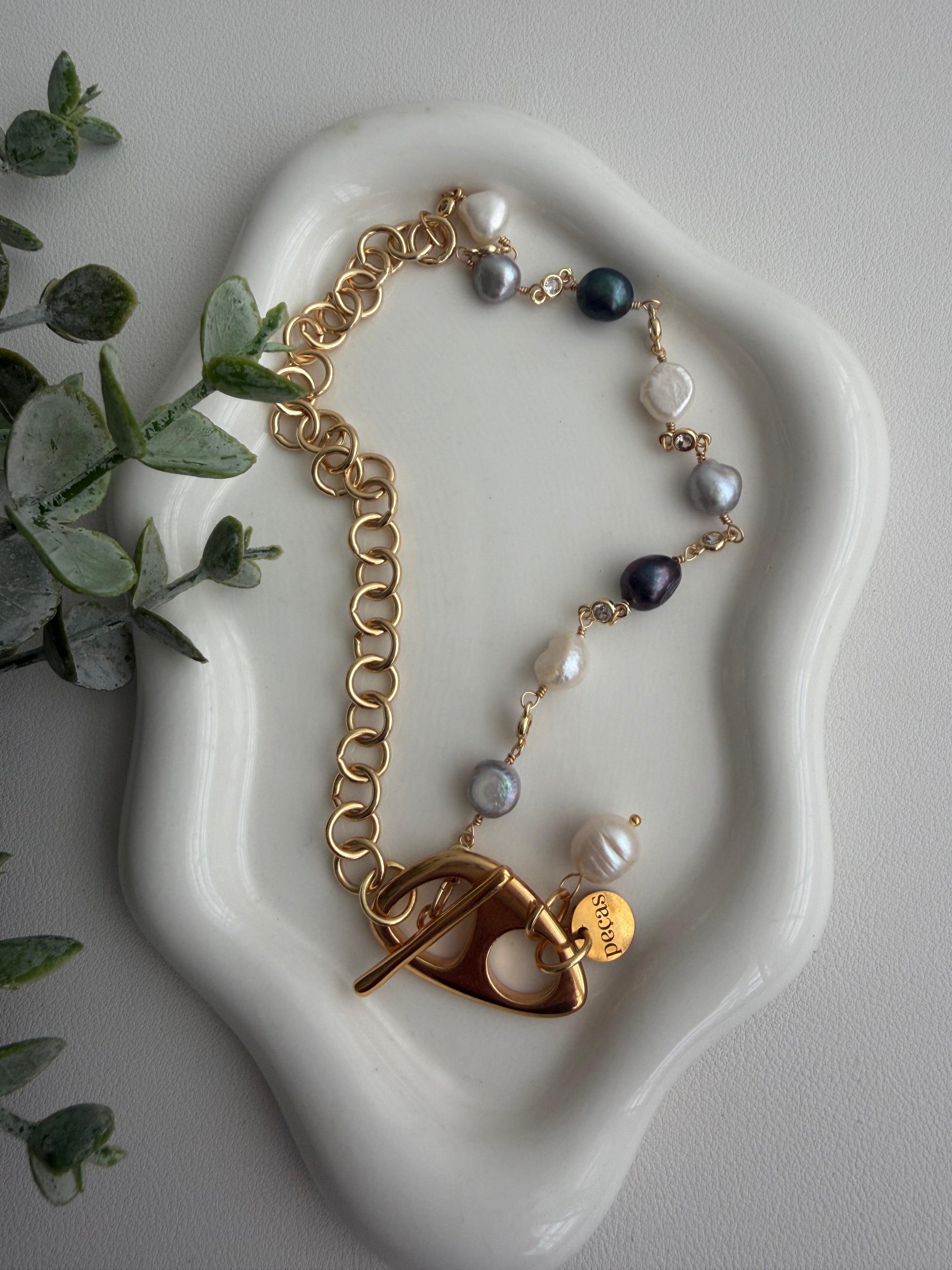 Sirena Pearls Chain
