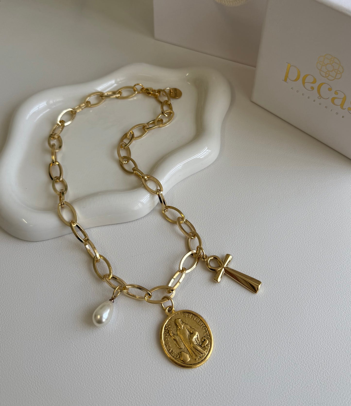 Saint Benedict Chain