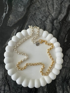 Simple Two Tone Chain