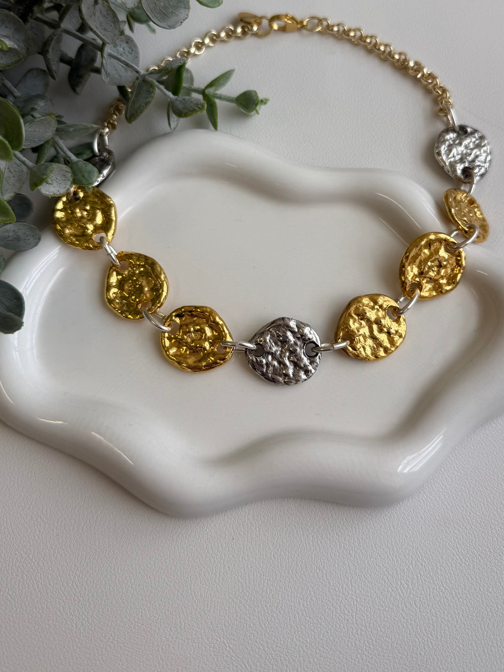 Lucia Chain