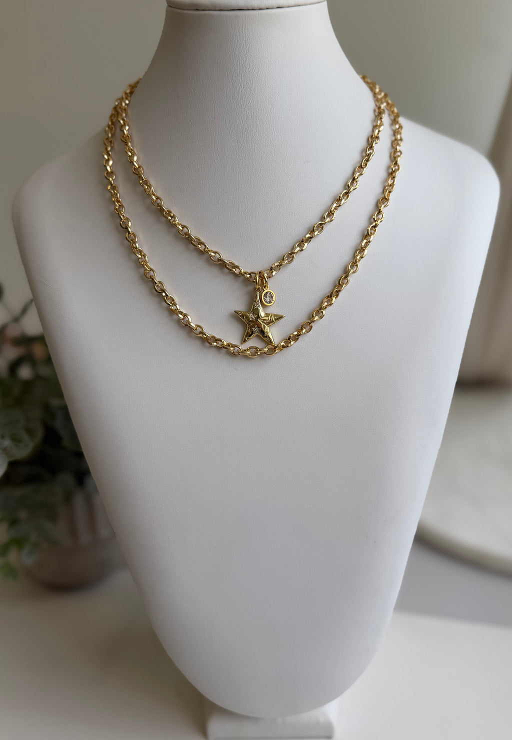 Elizabeth Chain