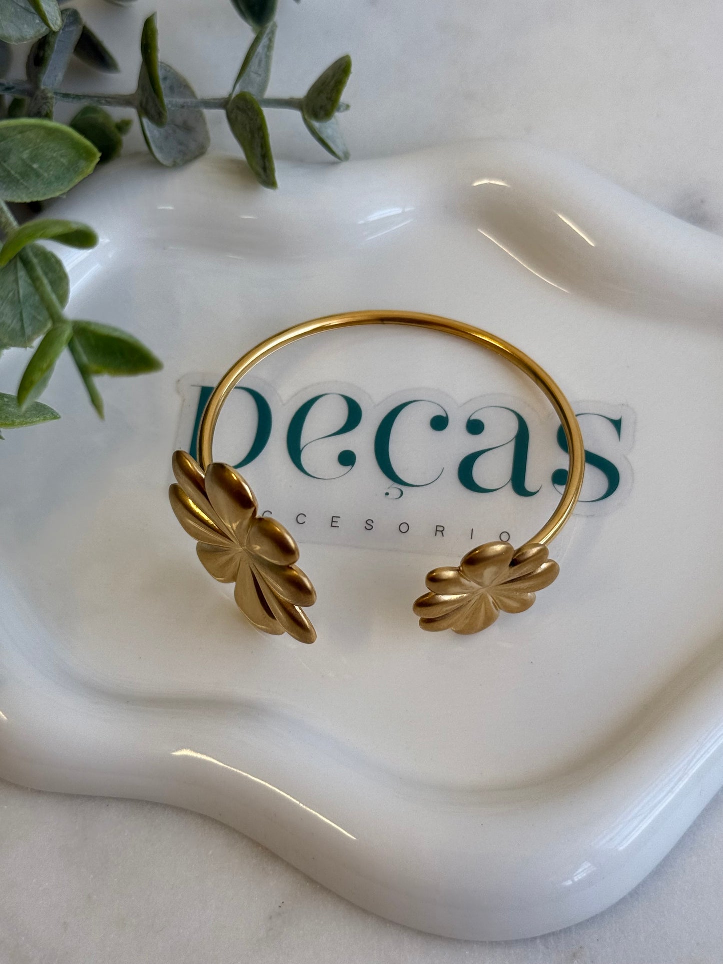 Gold Flowers Bracelet