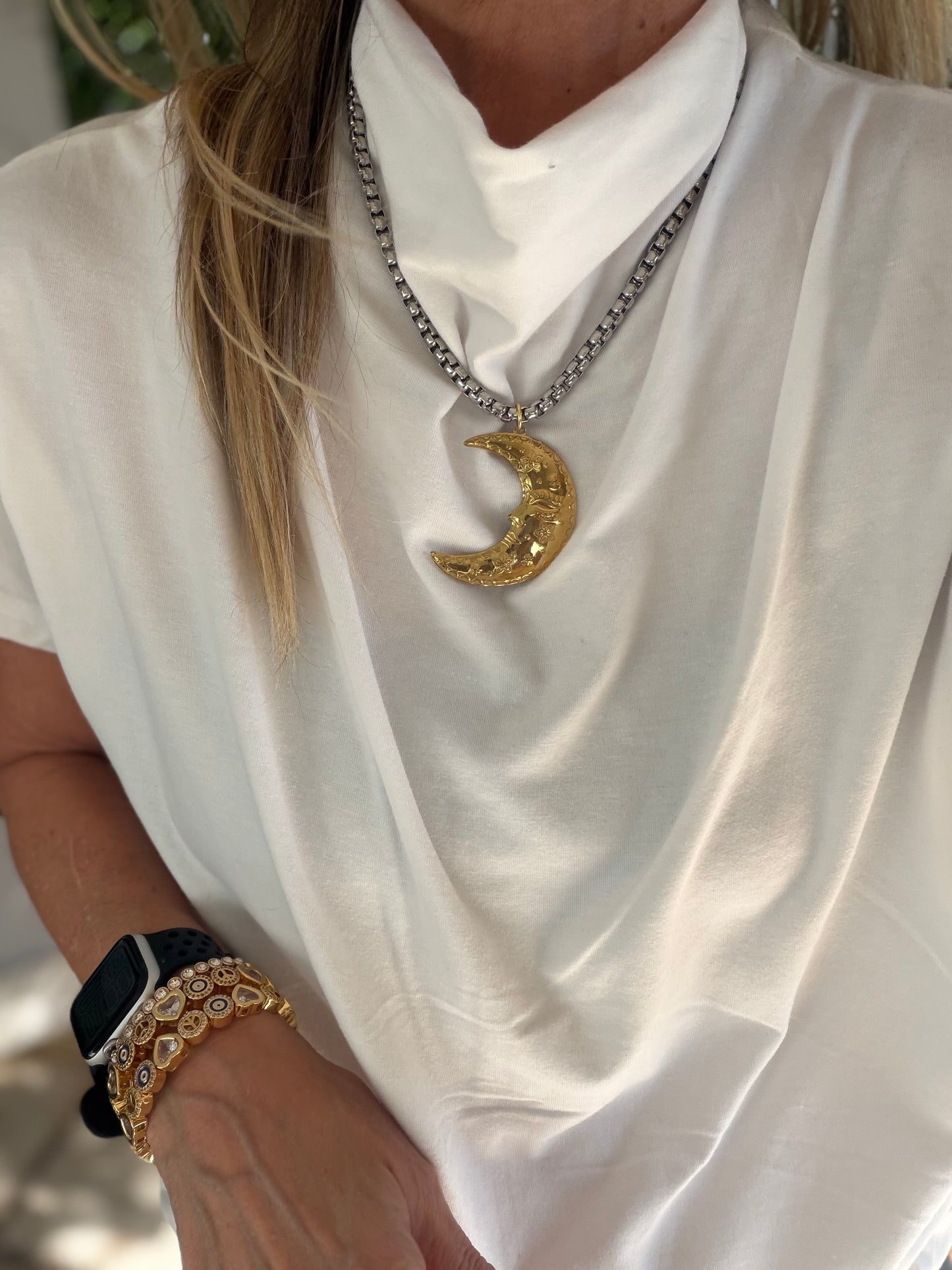 Sleepy Moon Chain