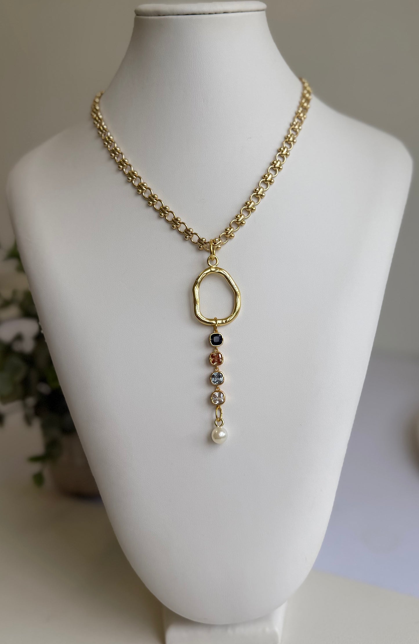 Loreta Chain