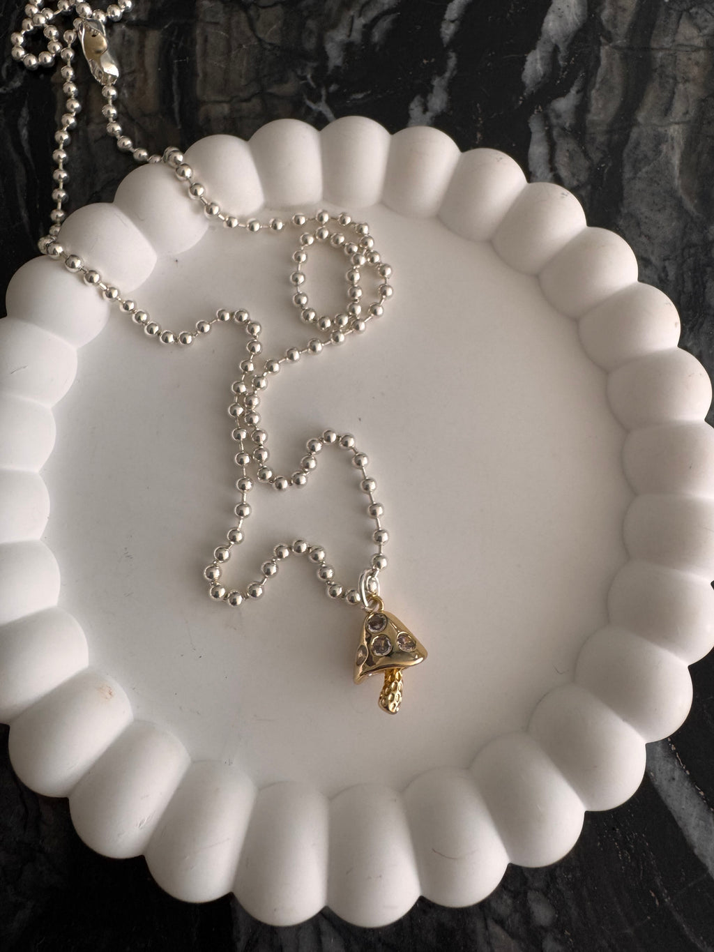 Honguito Chain