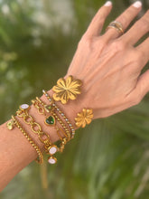 Load image into Gallery viewer, Gold Flowers Bracelet
