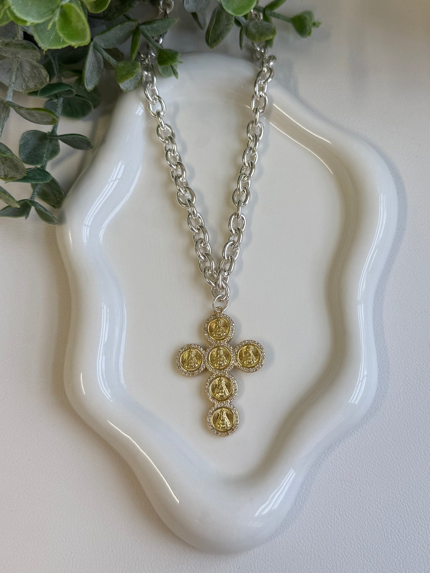 Big Cross Chain