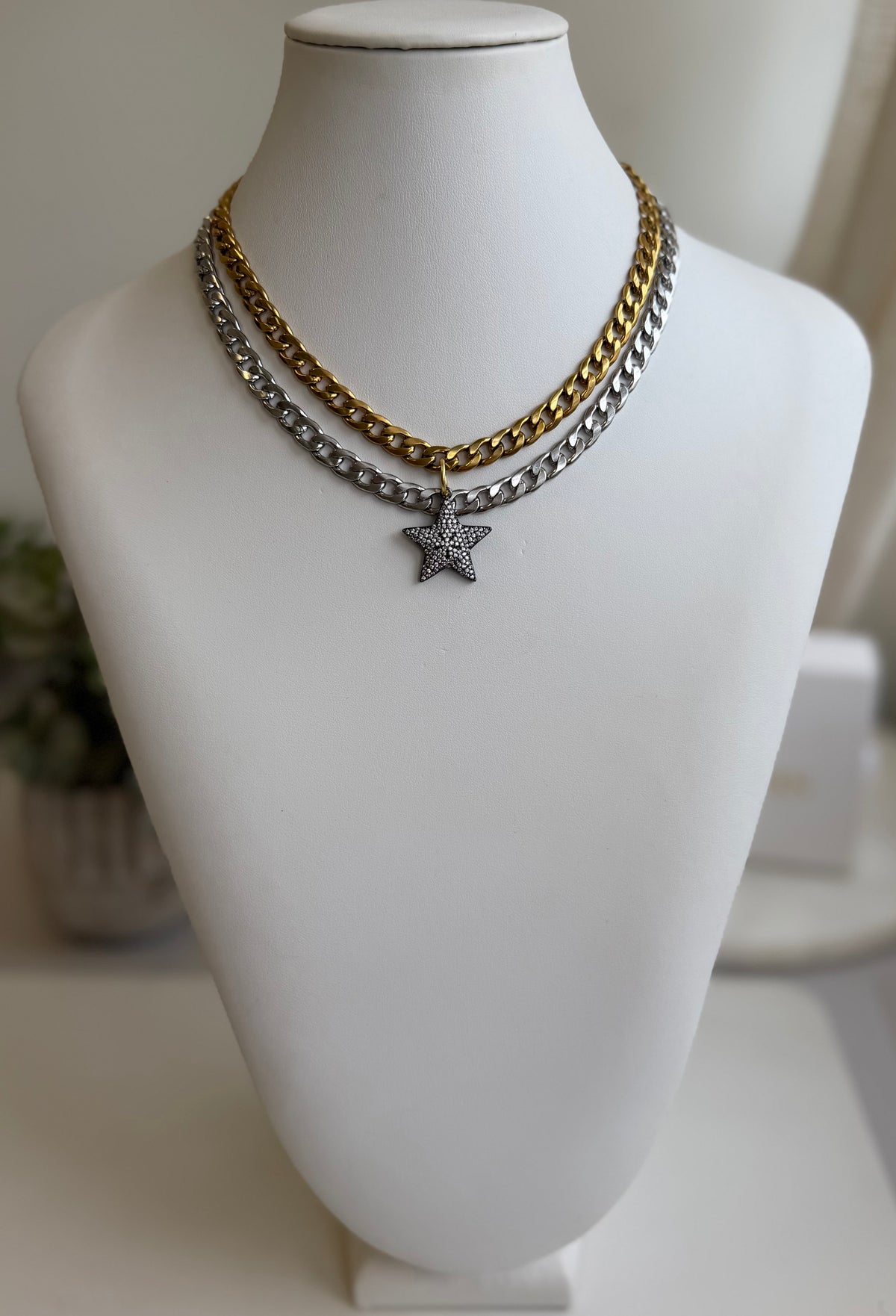 Black Star Chain