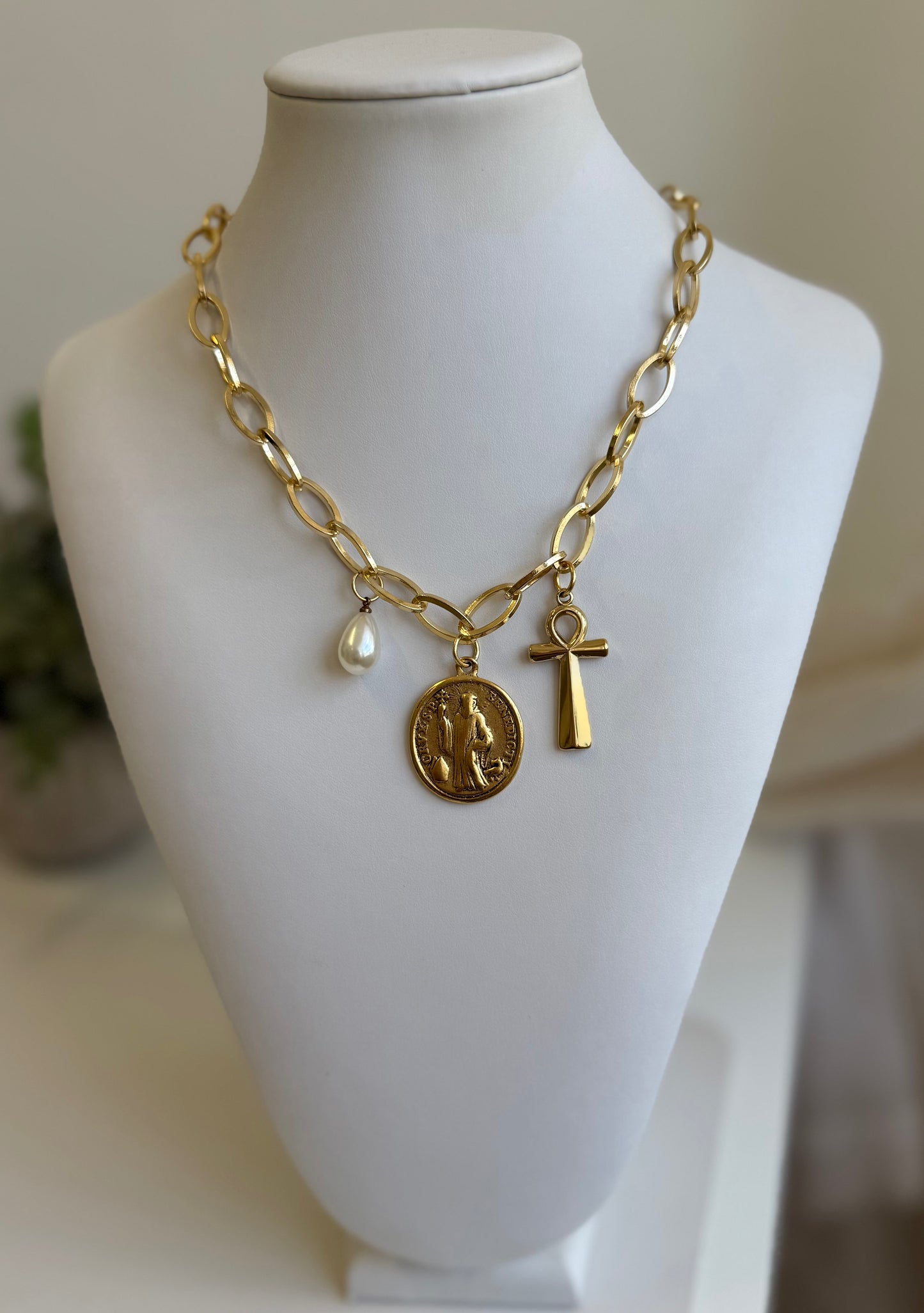 Saint Benedict Chain