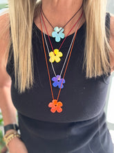 Load image into Gallery viewer, Porcelain Flower Chain
