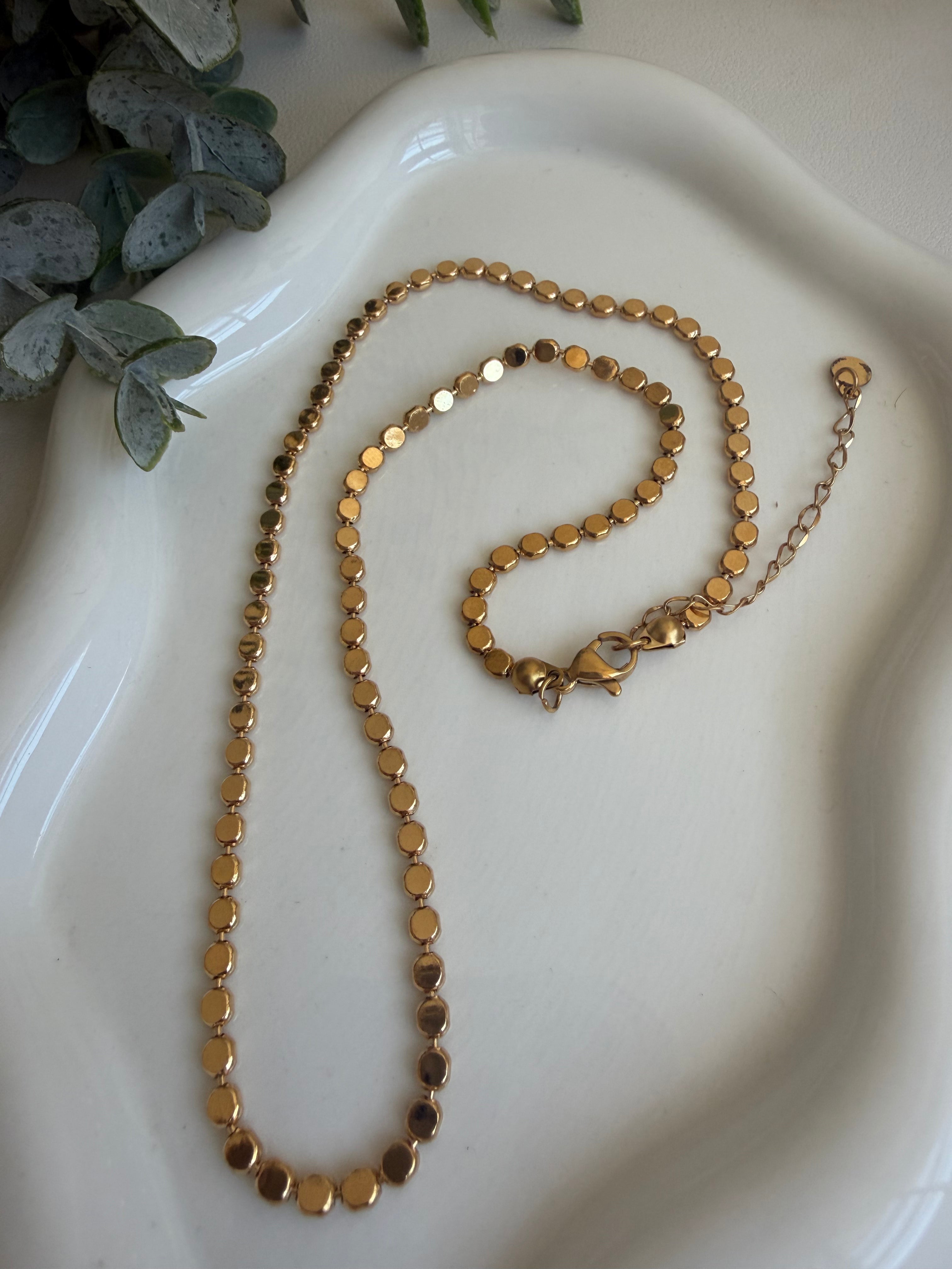 Selena Chain