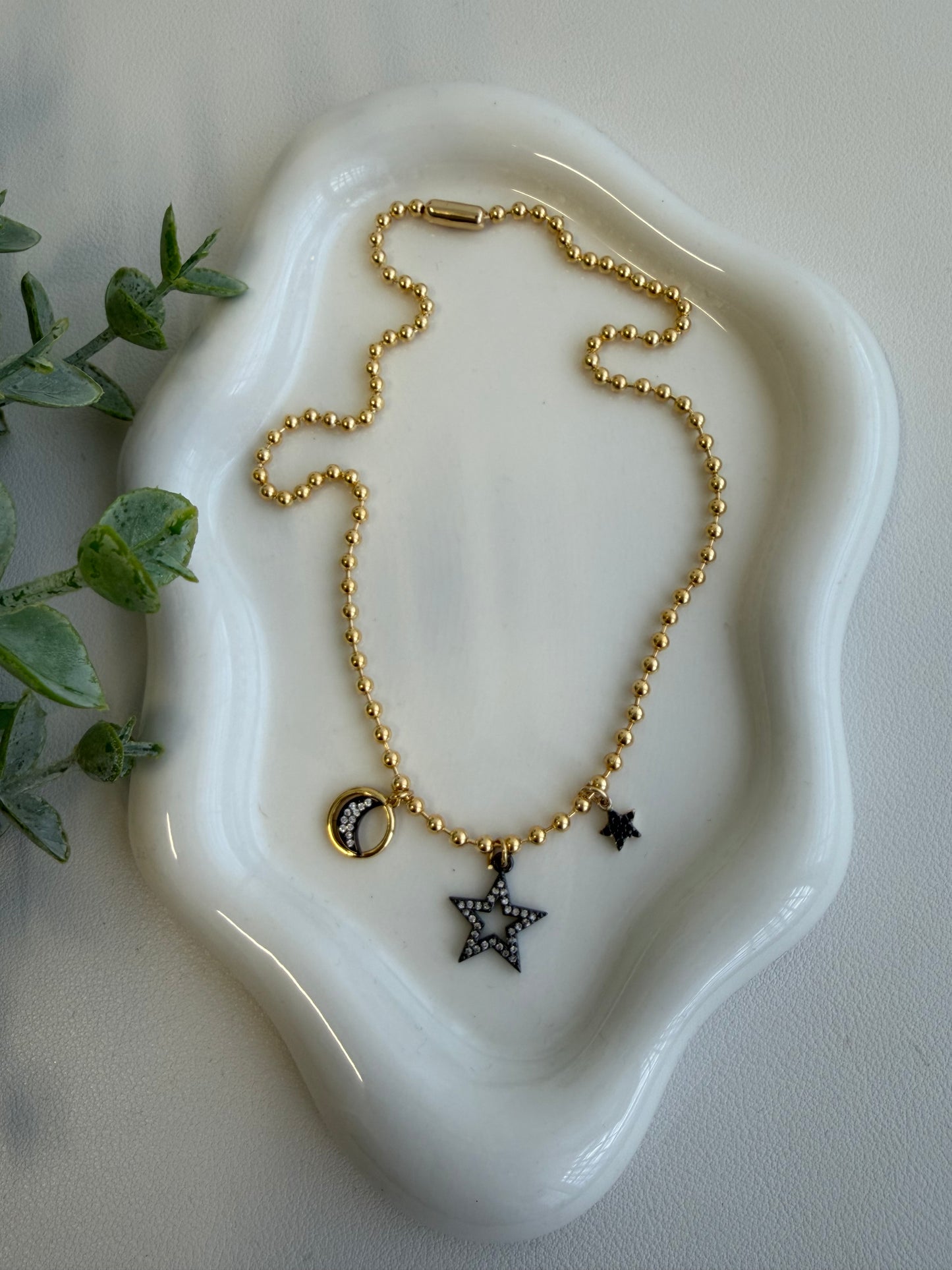 Tiny Galaxy Chain