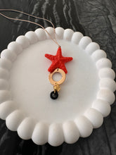 Load image into Gallery viewer, Star Eyesoff Necklace
