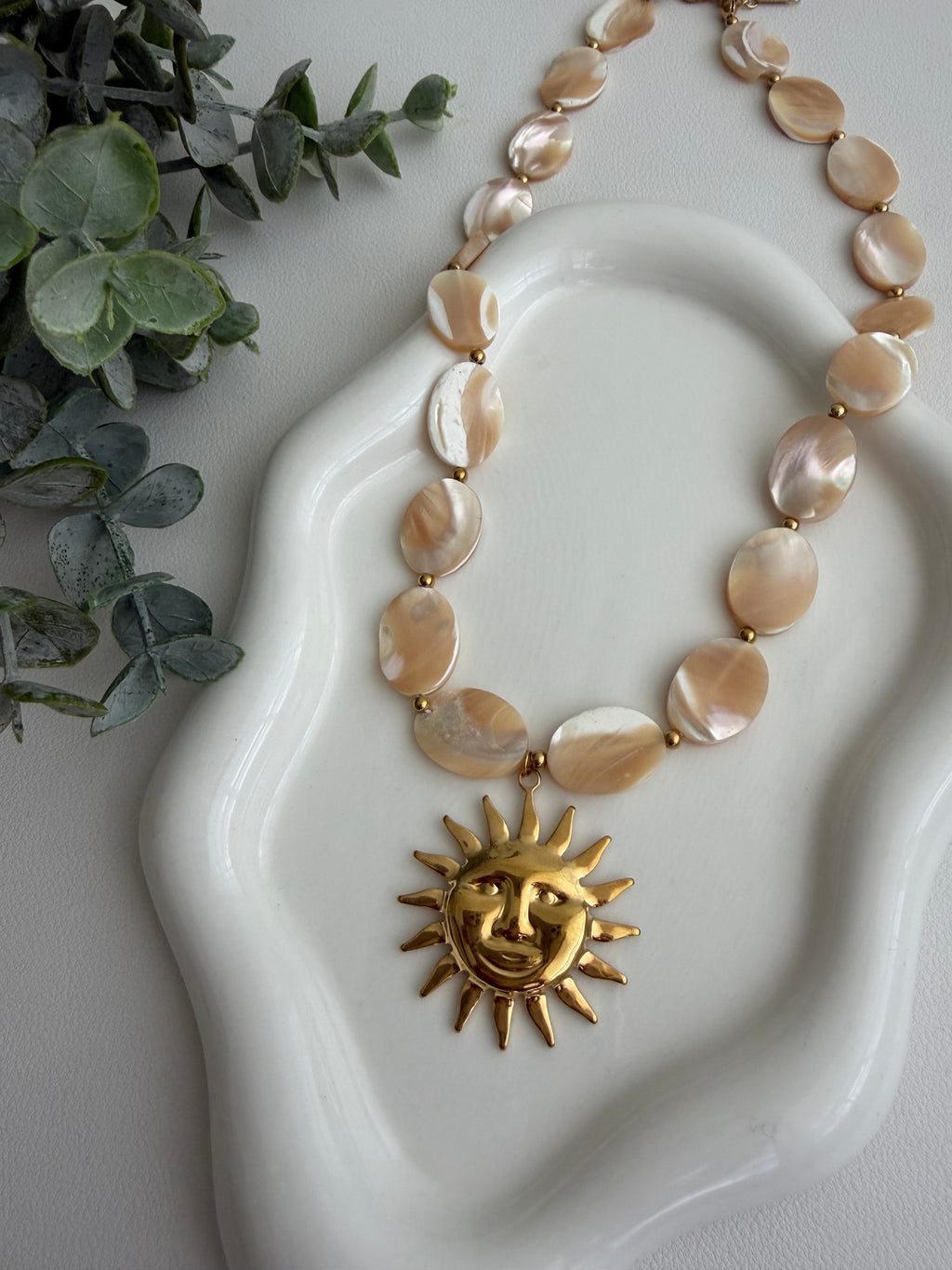 Sun Shell Chain