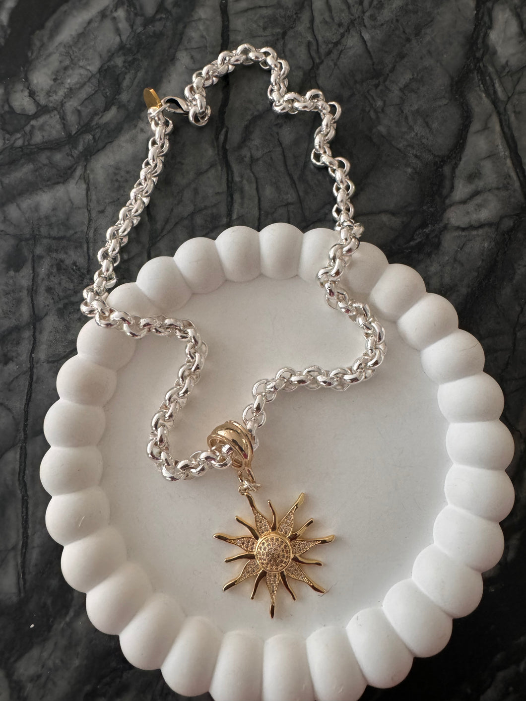 Sunny Chain