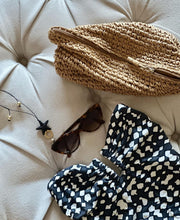 Load image into Gallery viewer, Star Eyesoff Necklace

