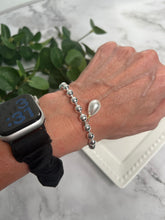 Load image into Gallery viewer, Talia Bracelet
